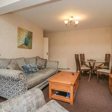 Apartment 4