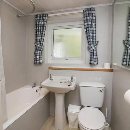 4 * Keswick (Cumbria)