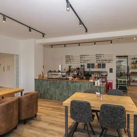 4 * Keswick (Cumbria)