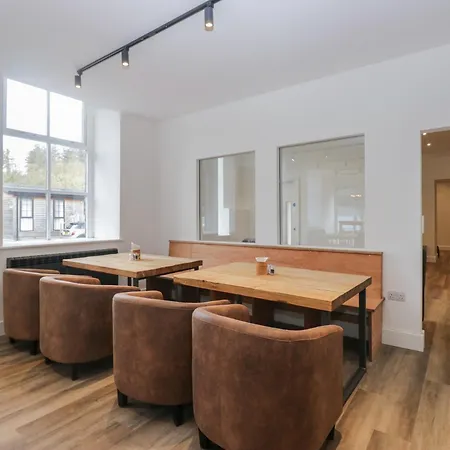 4 * Keswick (Cumbria)