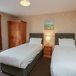 Apartment 4